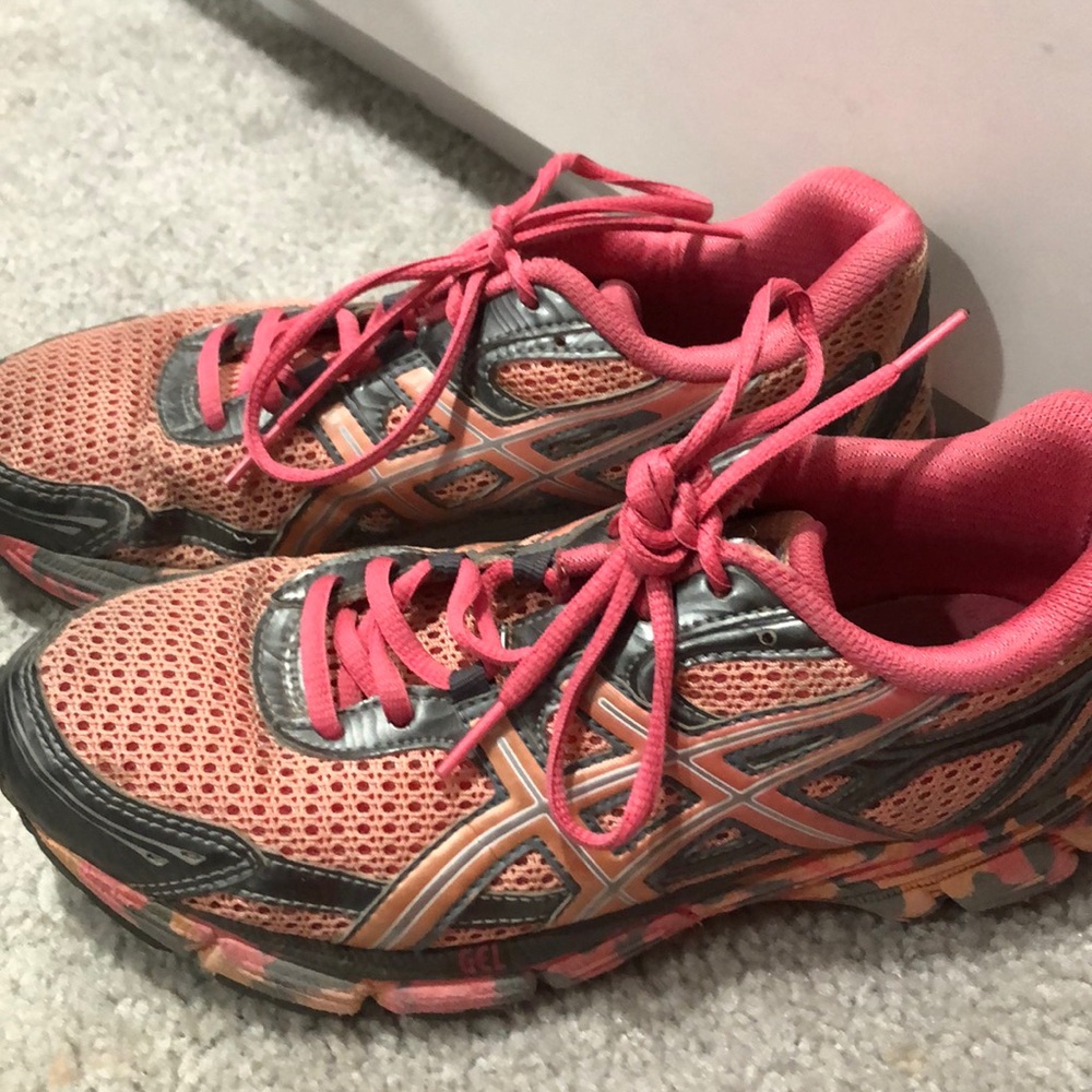 Asics Running Shoes (6.5)